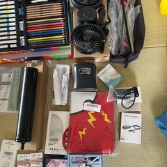 新品グッズ　色々詰め合わせ　ダンボール一箱分セットの画像