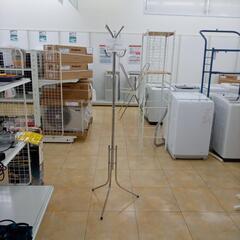 リユースのサカイ太田店★ジモティ割あり★  ポールハンガー シル...