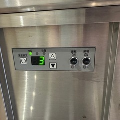 ショーケース 
冷蔵庫の画像