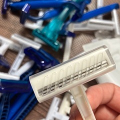 カミソリ　二枚刃　保護無し 35本の画像