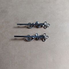 スワロフスキー風クリスタルヘアピン　2個セットの画像
