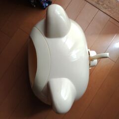 猫ベッドとして使用していたネコ型猫トイレの画像