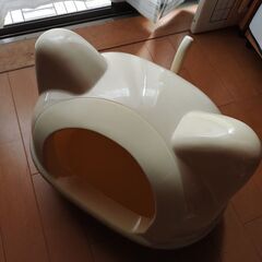 猫ベッドとして使用していたネコ型猫トイレ