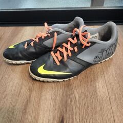 NIKE　フットサルシューズ　28.0センチ