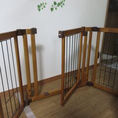 ペット用 木製おくだけドア付ゲート Sサイズ（リッチェル）※傷なしの画像