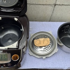 象印 圧力IH炊飯ジャー 極め炊き　NP-RX05 3合炊きの画像