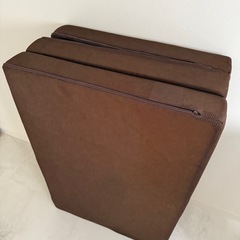 美品 マットレス 厚さ10cm 洗えるカバー付き