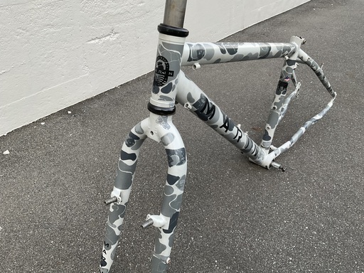 MARIN MUIRWOODS SE8 グレーカモフラージュ 自転車フレーム MARIN MUIRWOODS SE8 グレーカモフラージュ 自転車フレーム