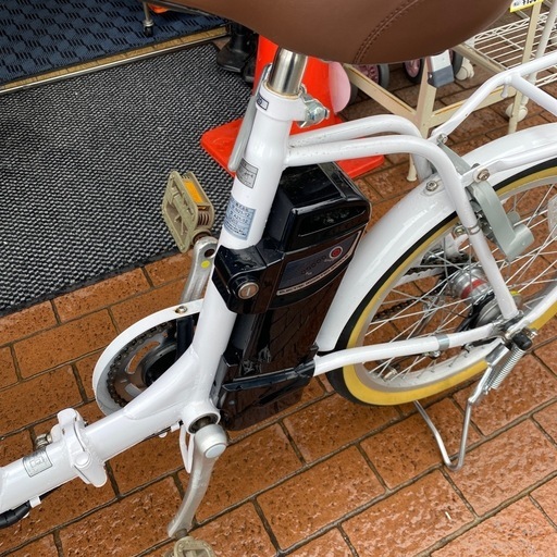 ?未使用?21TECHNOLOGY 20インチ電動自転車 ホワイト No.1824