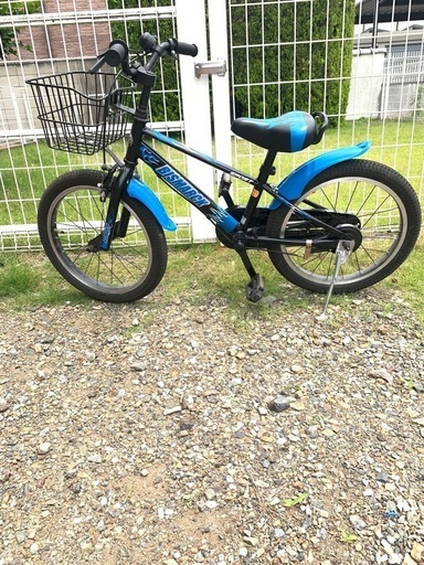自転車　子供　18インチ　男の子　青　黒　群馬県　伊勢崎市　引き取り限定 自転車 子供 18インチ 男の子 青 黒 群馬県 伊勢崎市 引き取り