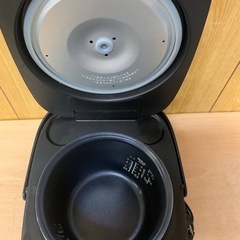 ✅YAMAZENマイコン炊飯ジャー✅ ✅YJB-300✅の画像