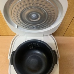 ✅SHARPジャー炊飯器✅ ✅KS-CF05B-W✅の画像
