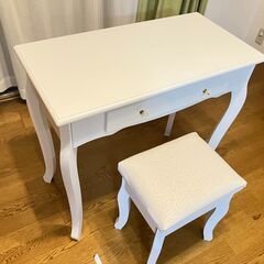 【値下げ交渉あり】猫脚 姫系 ネイル テーブル & チェア セット ホワイト 白の画像