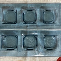 ガラスの三種盛り器2枚セットの画像