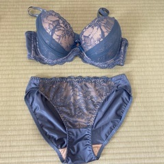 ショーツ　ブラジャーセット