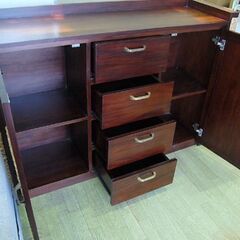 アジア調 サイドボード 幅140×奥43×高96.5cm ウォーターヒヤシンス 引出し収納付き ダークブラウン 籐 リビングボード 札幌市 清田区 平岡の画像