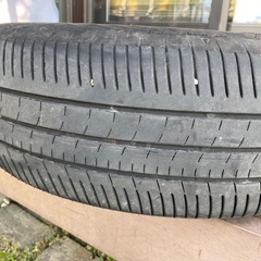 中古タイヤ一本
