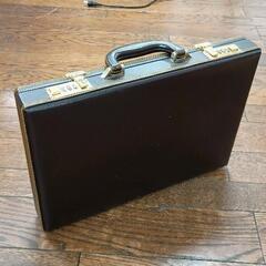 0609-088 アタッシュケースの画像