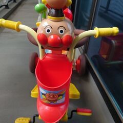 アンパンマン三輪車の画像