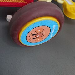 アンパンマン三輪車の画像