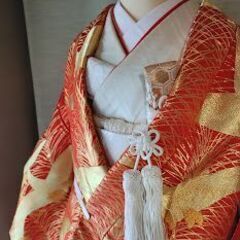 和装婚礼　花婿・花嫁　お着つけいたします