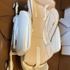 【取引中】コンビ 電動ハイローチェアの画像