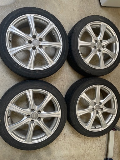 215/45/17 夏用タイヤ　215/45/17　ダンロップ　プリウス