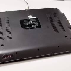 VERSOS GIGA DRIVE 14インチ/フルセグチューナー内蔵/DVDプレーヤー/VS-GD4140の画像
