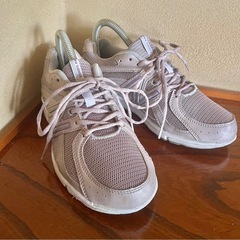 ニューバランス　23.5cm New Balance ウオーキングシューズの画像