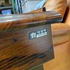 🌳カリモク コロニアル 電話台♻️お売りいただけるお品物ございましたら、来店時ぜひお持ちください♻️ サイドテーブル キャビネット 花台 ランプ台　レトロ　昭和　アンティーク　ビンテージ　ヴィンテージ　ジャパン　オールド【横27奥26高60.5】の画像