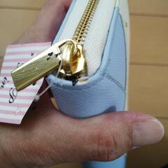新品ですが難アリ　レディース長財布の画像