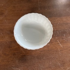 新品箱入りサラダボウル35個の画像