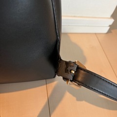 CHARLES & KEITHの画像