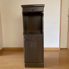 感じのいいカラーボックス　電話台
