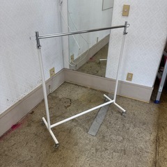 業務用ハンガーラック　白色3