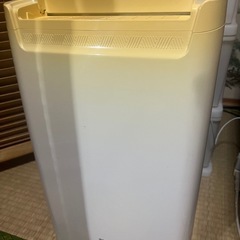 アイリスオーヤマ 除湿機 型番DCE-6515の画像