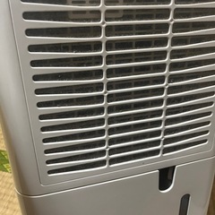 アイリスオーヤマ 除湿機 型番DCE-6515の画像