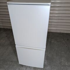 シャープ冷蔵庫2016年製　137L