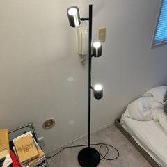 IKEA フロアライト