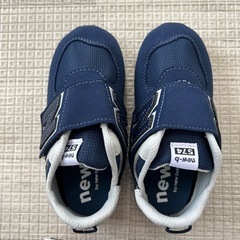 未使用ニューバランスキッズスニーカーの画像