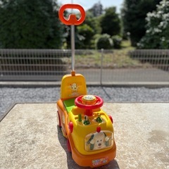 わんわん 手押し車 足蹴り車