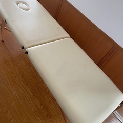 折りたたみマッサージベッド