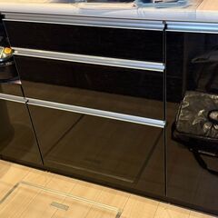 ＜6/10更新＞【取りに来て頂けるならあげます】冷蔵庫・洗濯機・ダイニングテーブル・食器棚等の画像