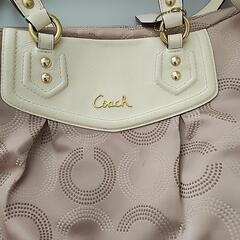 美品　COACHのショルダーハンドバッグの画像