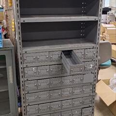 レトロ工具入れ　ガレージなどにいかがでしょうか？