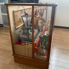 ガラス張り雛人形の画像