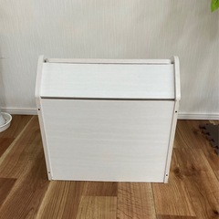 収納ボックスの画像