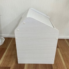 収納ボックスの画像