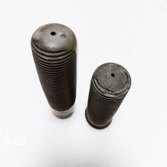 自転車用ハンドルバー アルミ シルバー 長さ：550mm クランプ径：25.4mm 重量：343g MIYATA自転車のシティサイクルに装備されていたハンドルバー ＋ グリップの画像