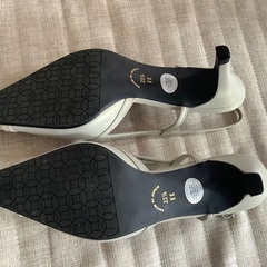 Pitti ヒールパンプス　23､5EE 引き取り限定の画像